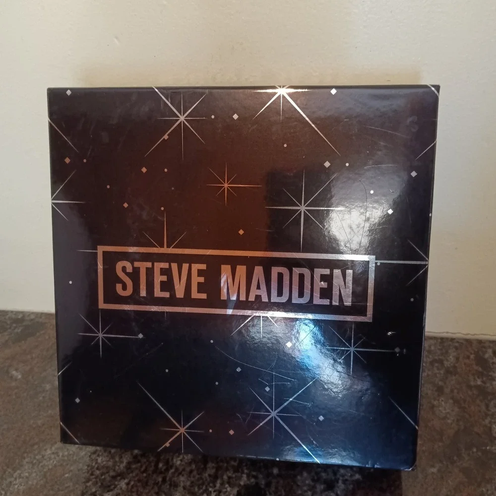 Steve Madden steve madden